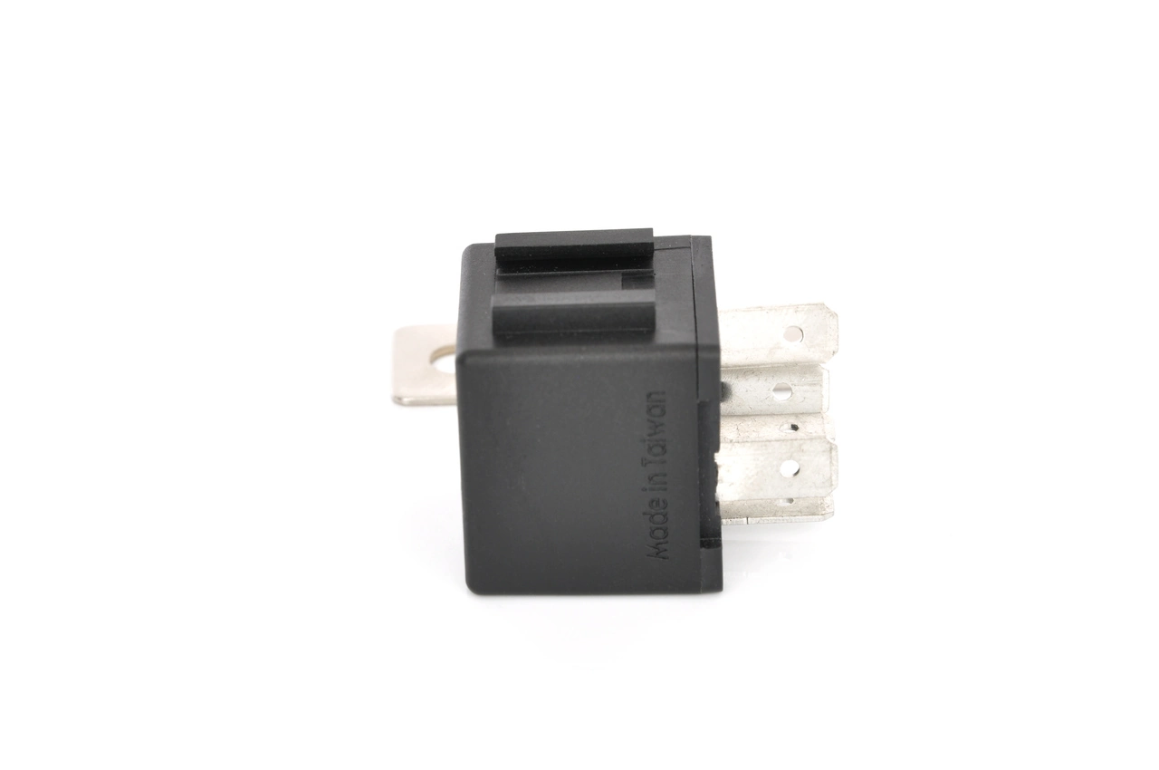 Реле электрическое многофункциональное Bosch 0986AH0613 цена, от 6.33 USD