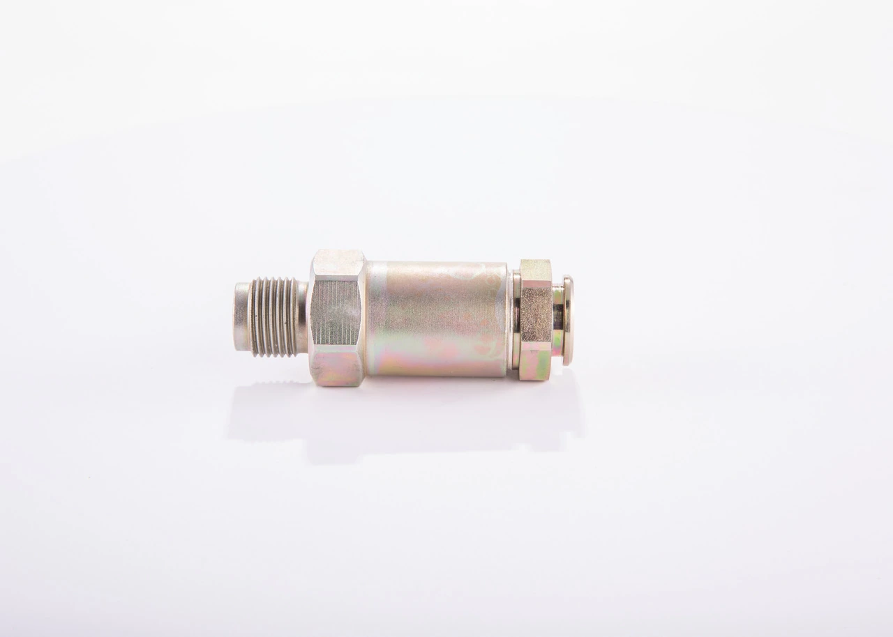 Регулятор давления ТНВД Bosch F00R000775 цена, от 127.73 USD