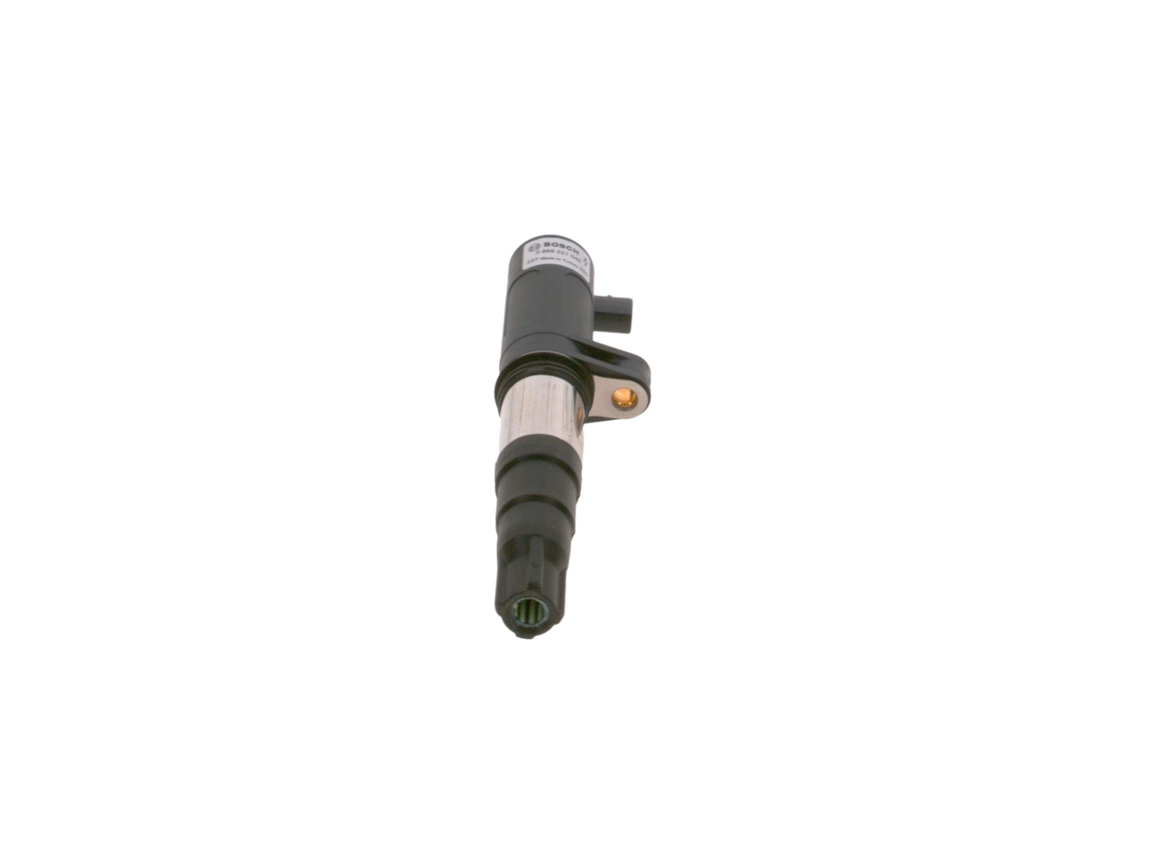 Катушка зажигания 0986221045 Bosch