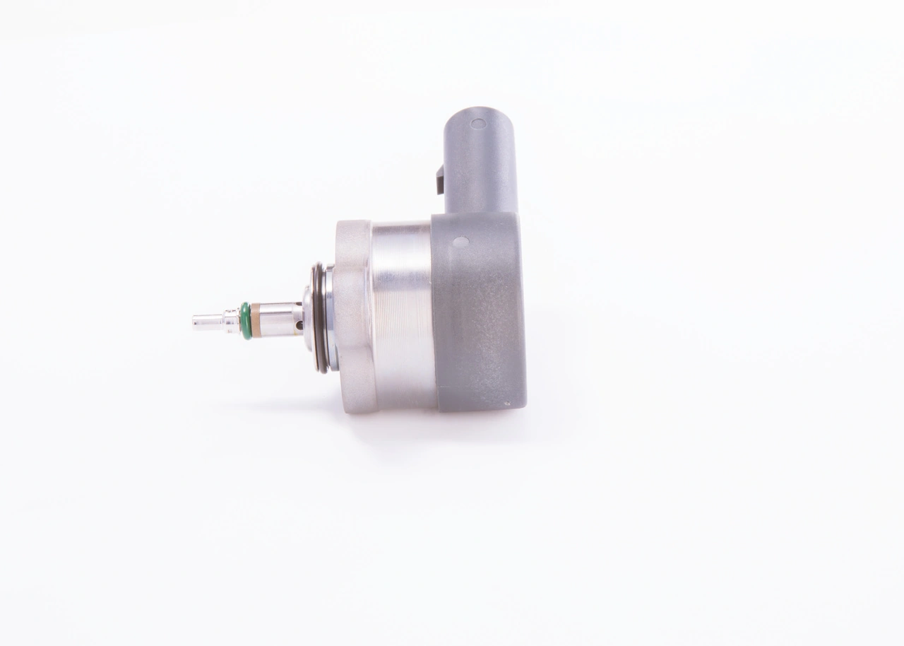 Регулятор давления топлива в топливной рейке Bosch 0281002698 цена, от 68.93 USD