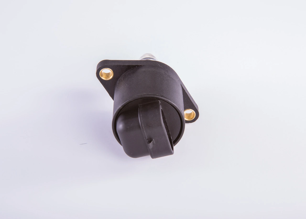 F00099M431 Bosch Датчик холостого хода