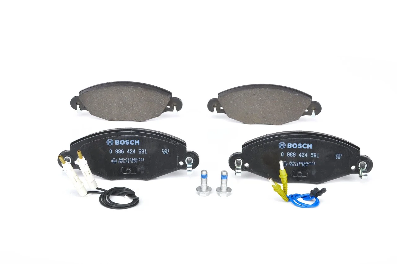 Передние тормозные колодки 0986424581 Bosch