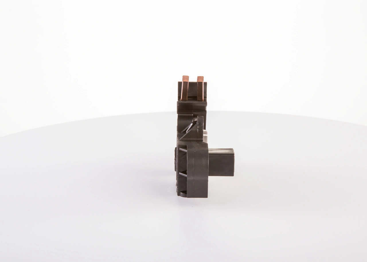 Реле зарядки генератора Bosch F00M346098 цена, от 28.28 USD