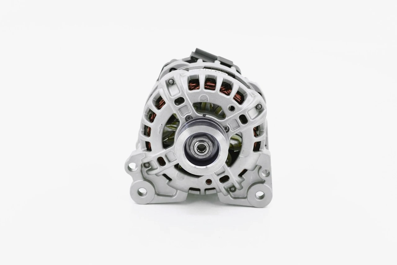 Автомобильный генератор Bosch F000BL06C0 цена, от 292.39 USD