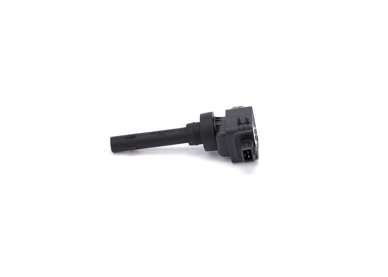 Катушка зажигания F01R00A041 Bosch