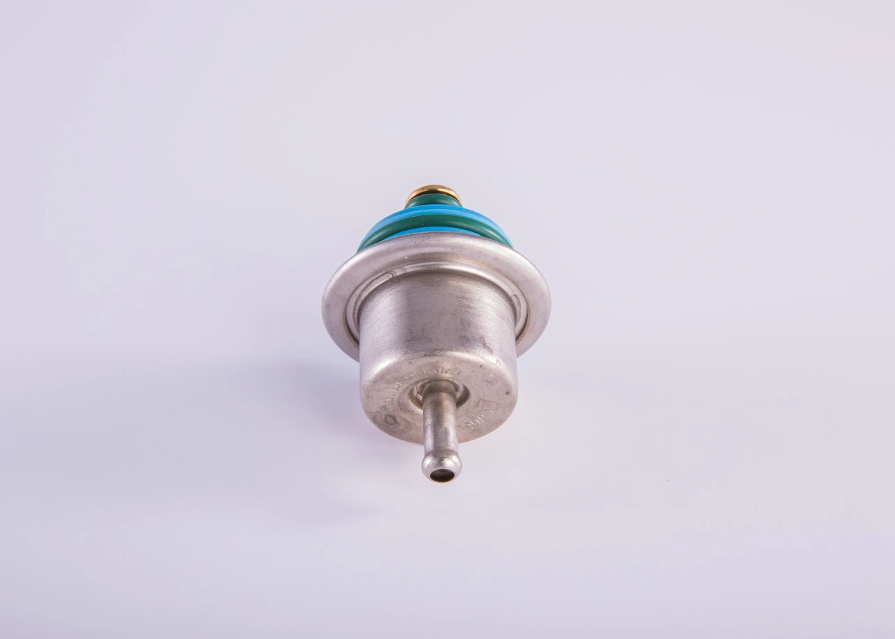 Регулятор давления топлива в топливной рейке Bosch 0280160585 цена, от 19.21 USD