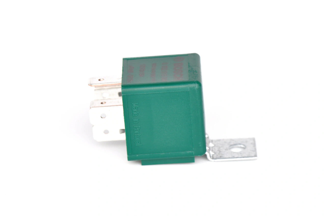 Реле фары Bosch 0332015001 цена, от 18.02 USD