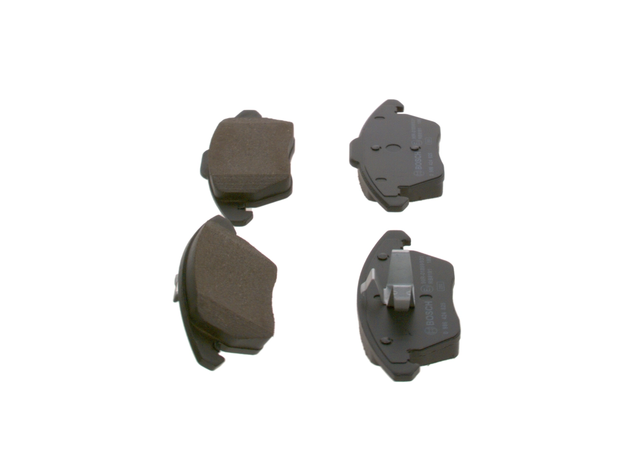 Колодки тормозные передние дисковые BOSCH 0986424825
