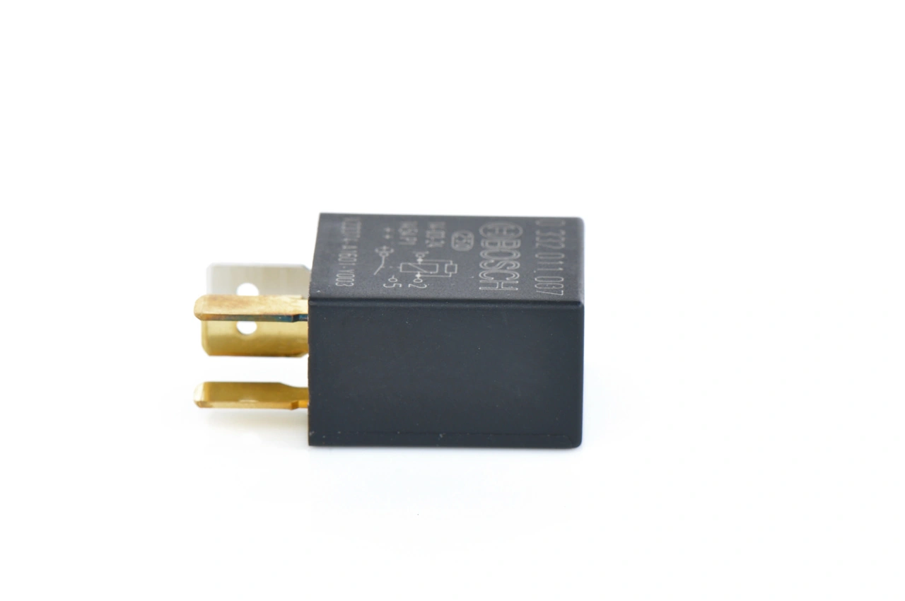 Реле противотуманной фары Bosch 0332011007 цена, от 3.40 USD