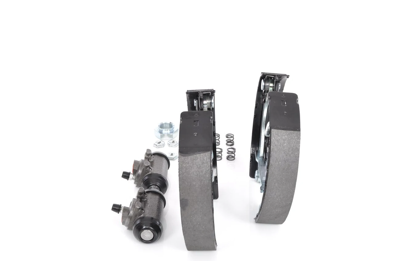 Купить 0204114063 Bosch Задние барабанные тормозные колодки