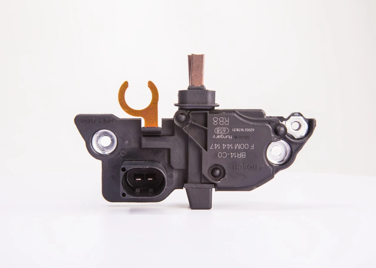 Реле зарядки генератора Bosch F00M144147 цена, от 39.83 USD