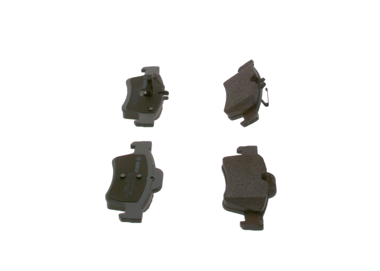 Колодки тормозные задние дисковые BOSCH 0986424699