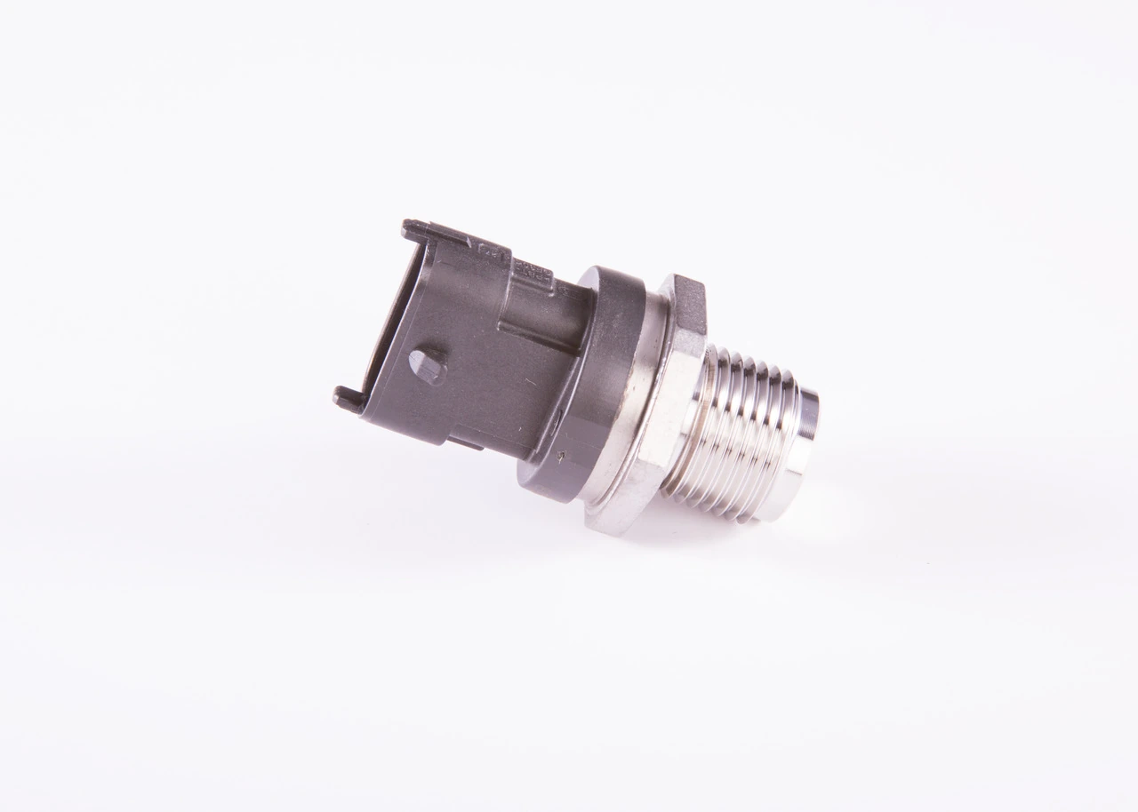 Купить 0281006053 Bosch Датчик давления топлива