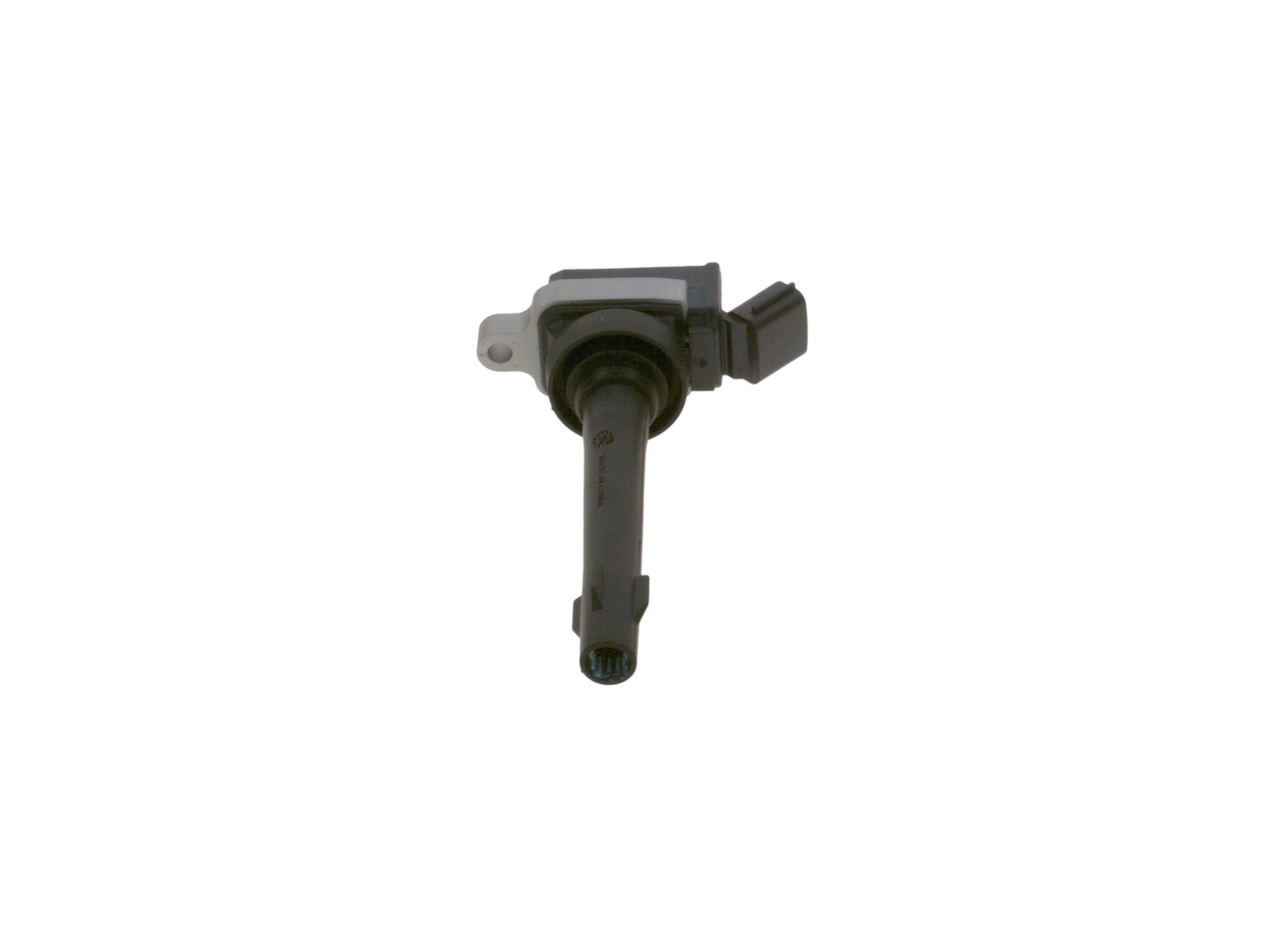 Катушка зажигания F01R00A013 Bosch