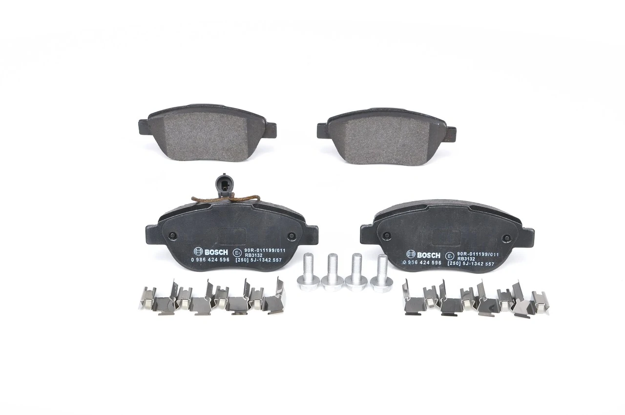 Передние тормозные колодки 0986424596 Bosch