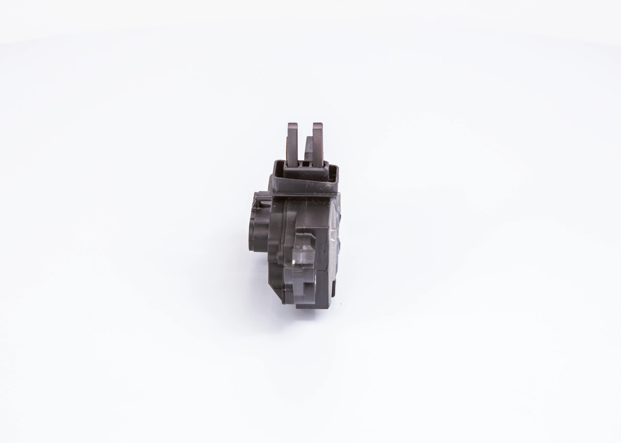 Реле зарядки генератора Bosch 1986AE0099 цена, от 41.19 USD