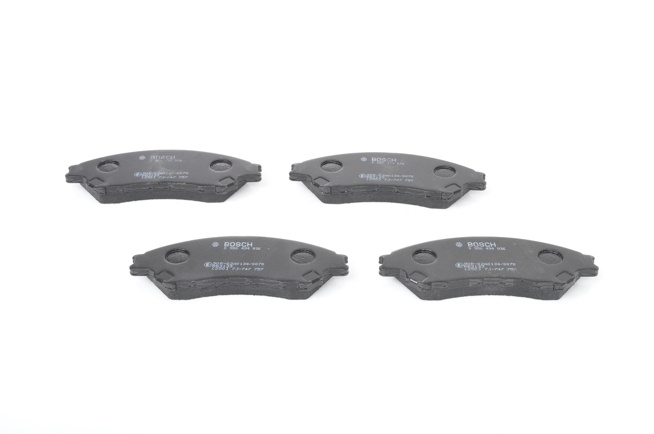 Передние тормозные колодки 0986494936 Bosch