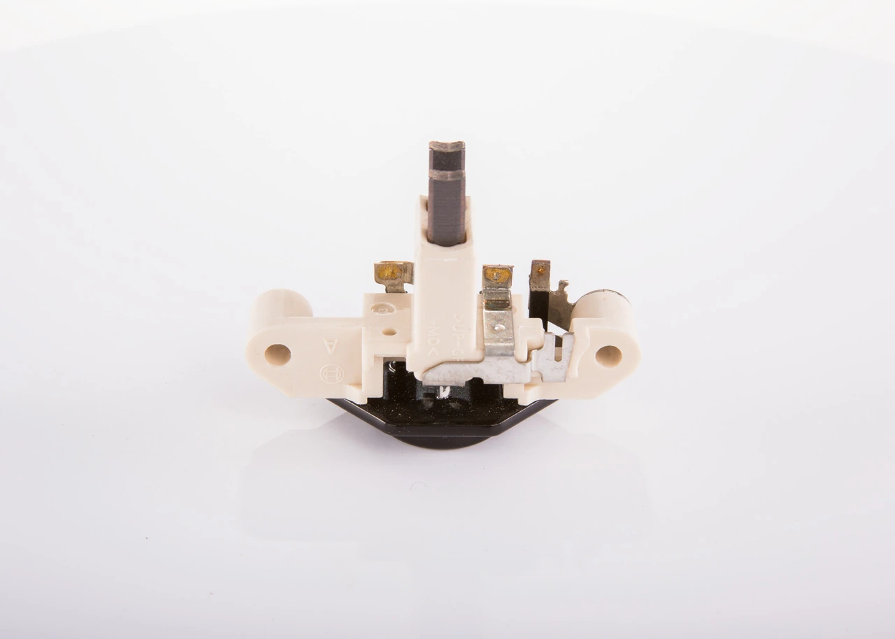 Реле зарядки генератора Bosch 1197311522 цена, от 6.60 USD