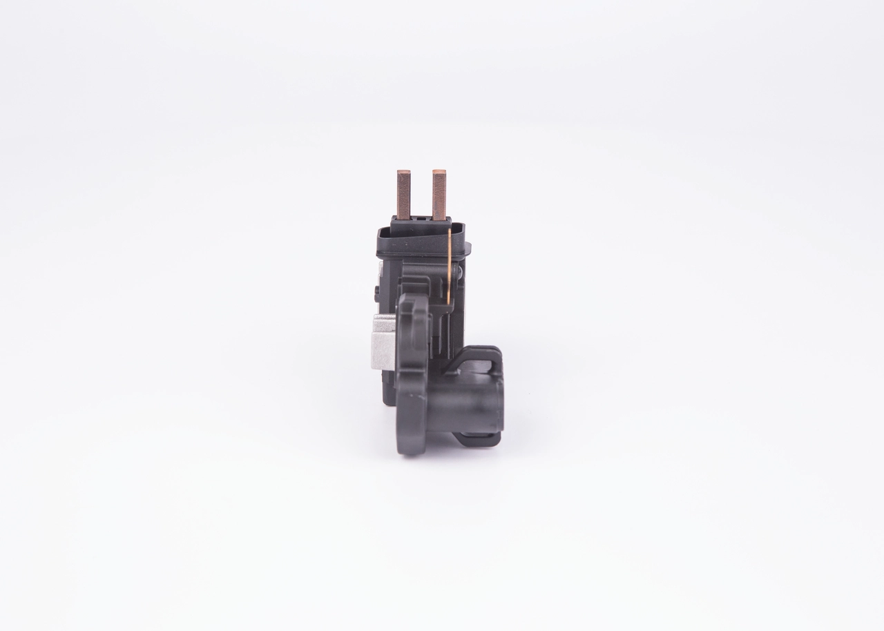 Купить 1986AE0100 Bosch Реле регулятор напряжения генератора