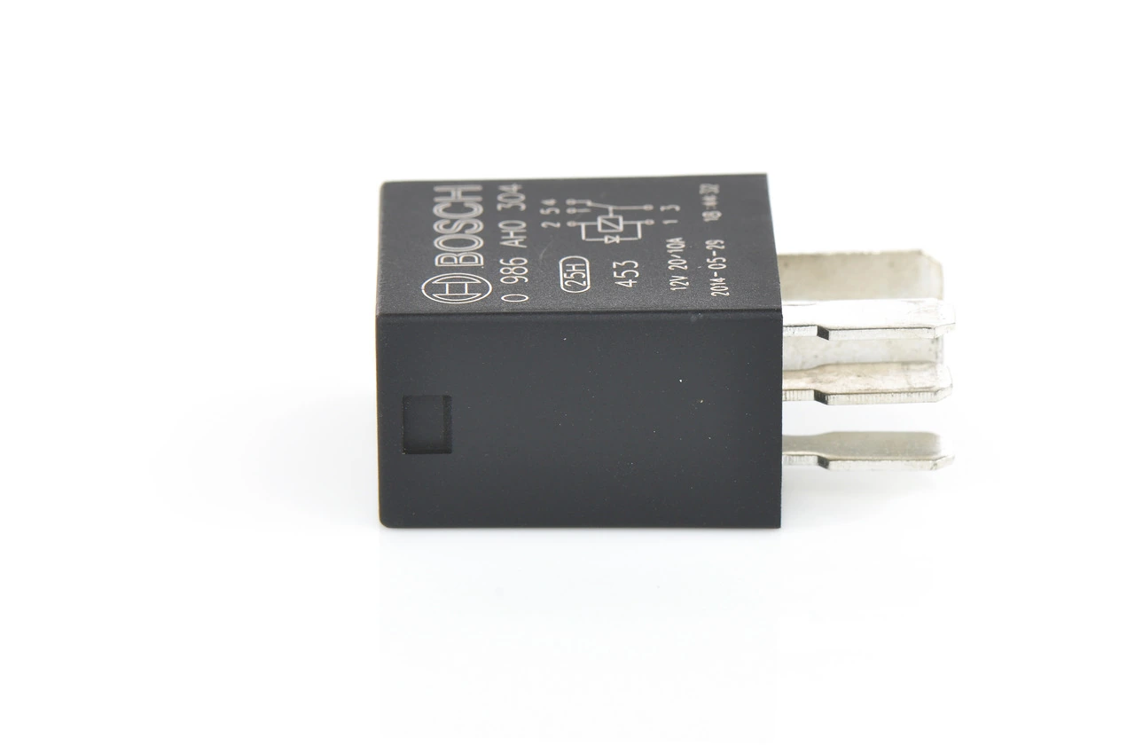 Реле электрическое многофункциональное Bosch 0986AH0304 цена, от 4.16 USD