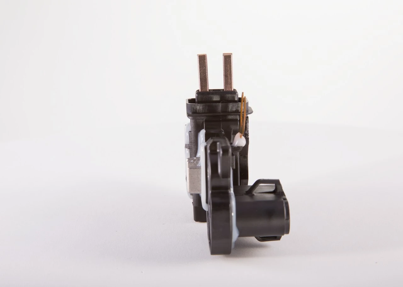Реле зарядки генератора Bosch F00M144118 цена, от 26.09 USD
