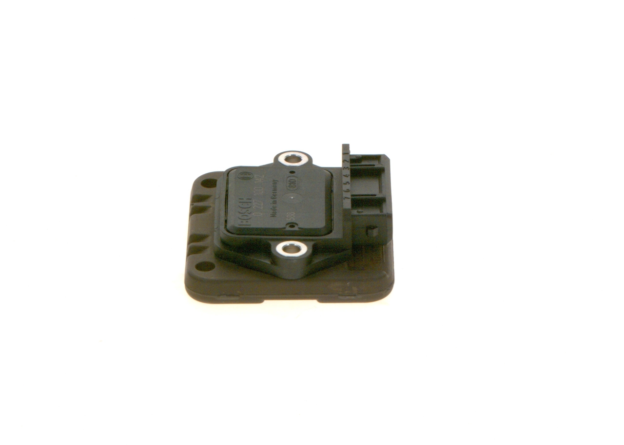 Модуль зажигания (коммутатор) Bosch 0227100142 цена, от 12.60 USD