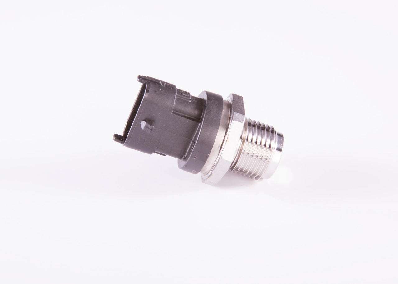 Датчик давления топлива Bosch 0281006158 цена, от 31.67 USD