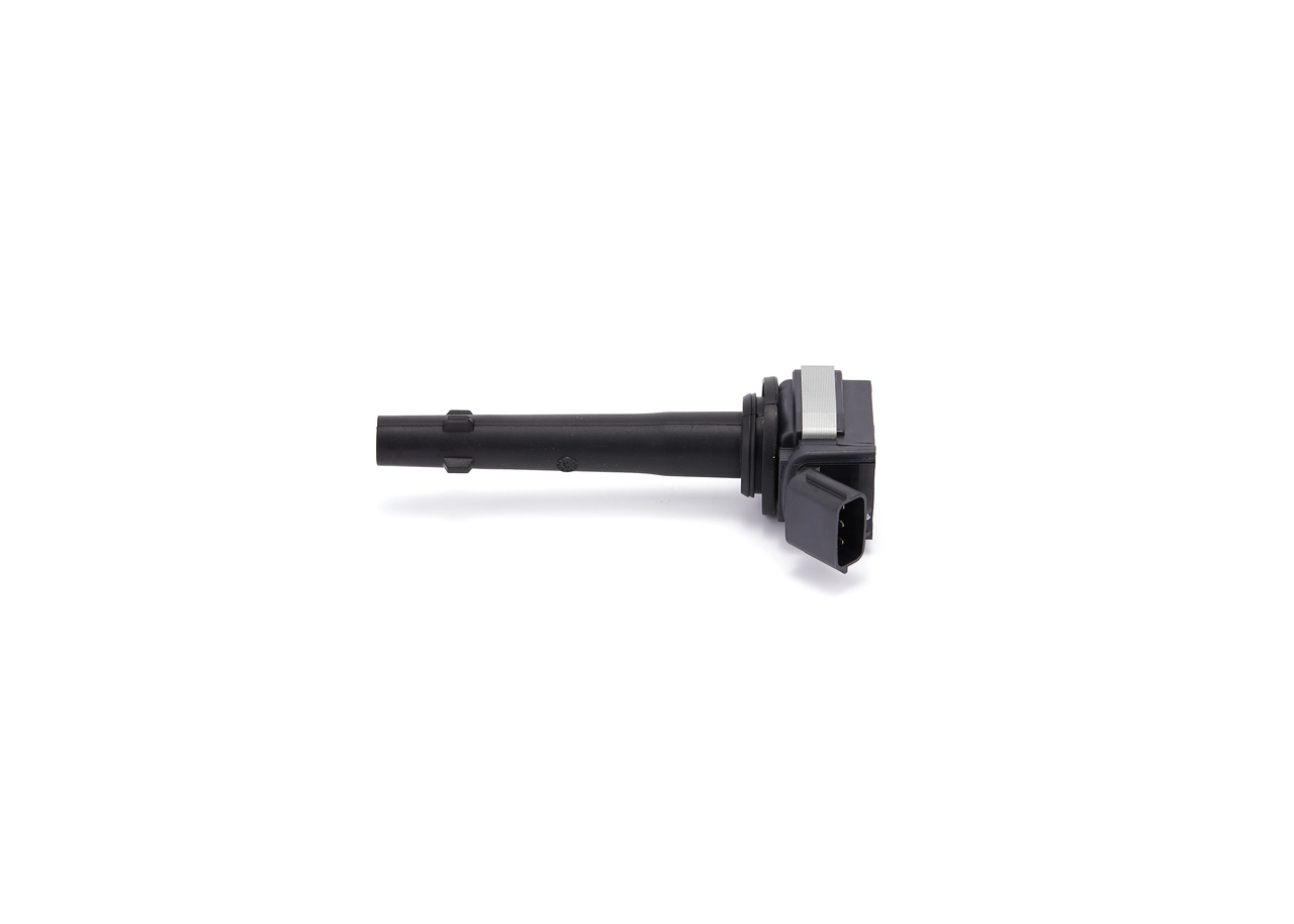 Катушка зажигания F01R00A039 Bosch
