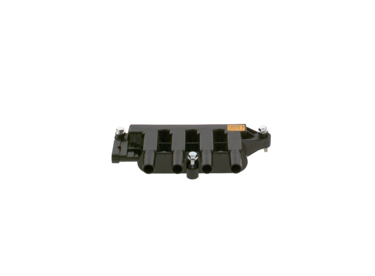 0986221065 Bosch Катушка зажигания