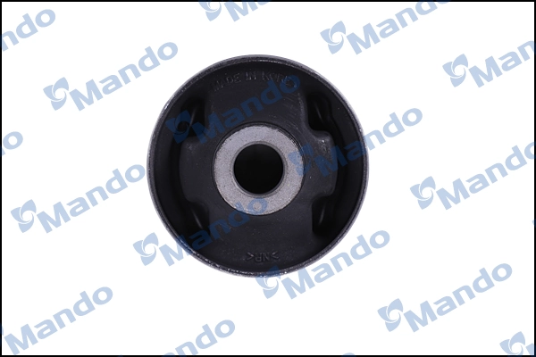 Купить DCC010358 Mando Сайлентблок нижний передней подвески