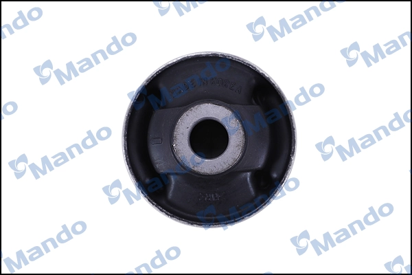 Купить DCC010708 Mando Сайлентблок нижний передней подвески