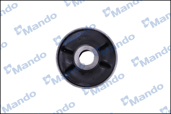 Купить DCC010064 Mando Сайлентблок нижний передней подвески