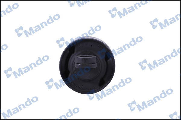 Передний сайлентблок заднего продольного рычага Mando DCC010230