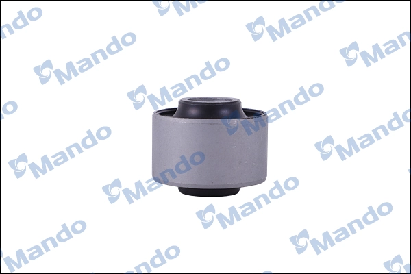 DCC010250 Mando Сайлентблок заднего продольного рычага, задний