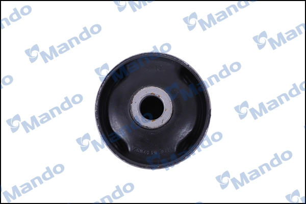 Купить DCC010266 Mando Сайлентблок нижний передней подвески
