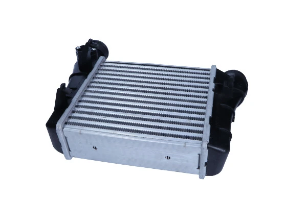 Интеркулер 1335J83 Polcar