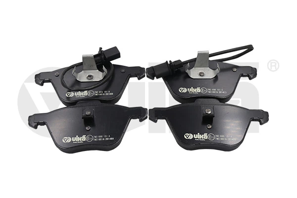 Передние тормозные колодки 1133446 Ford