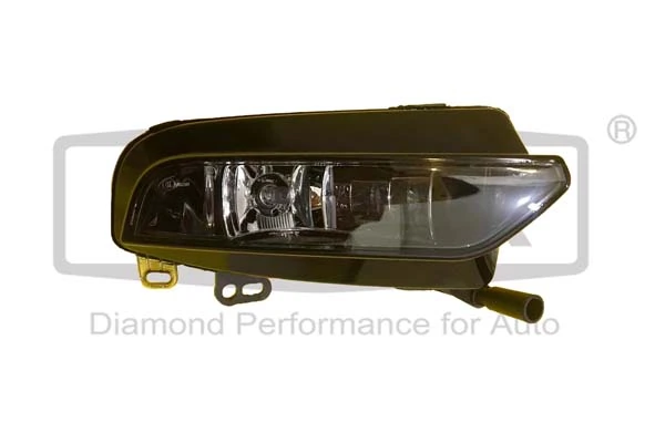 Фара противотуманная правая 8V0941700C Diamond/DPA