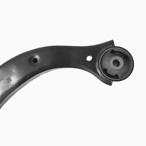 Купить CQ0200R CTR Нижний правый рычаг передней подвески