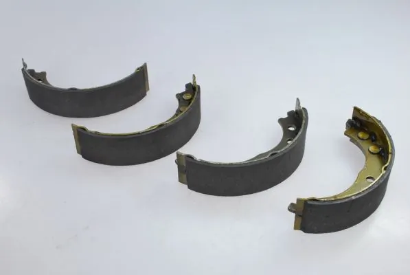 Тормозные колодки стояночного тормоза ABE CRP002ABE цена, от 18.33 USD