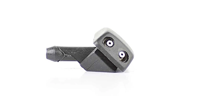 Веерная форсунка омывателя на Volkswagen Golf I 17