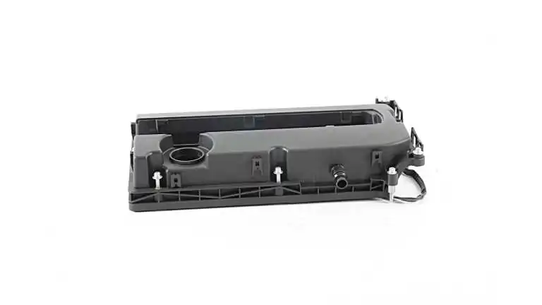 Крышка двигателя на Opel Zafira C P12