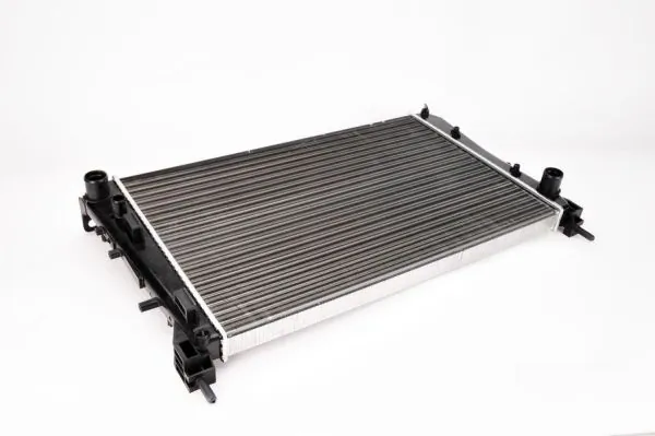 Radiador de esfriamento de motor Fiat Linea 323