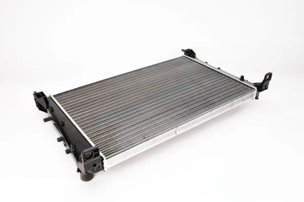 Radiador de esfriamento de motor Fiat Linea  323