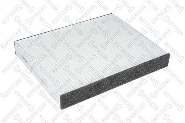 Внутрисалонный фильтр на Ford Fusion  JU