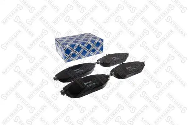 Передние тормозные колодки Mercedes C 