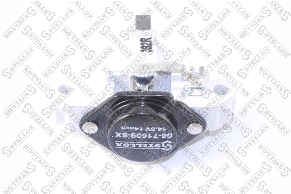 Реле-регулятор напряжения на Mercedes Sprinter I 2-t 901, 902