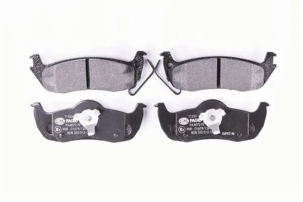Купить 8DB355012181 HELLA Колодки тормозные задние, дисковые