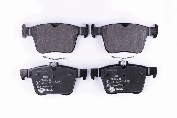 Задние дисковые колодки HELLA 8DB355020261