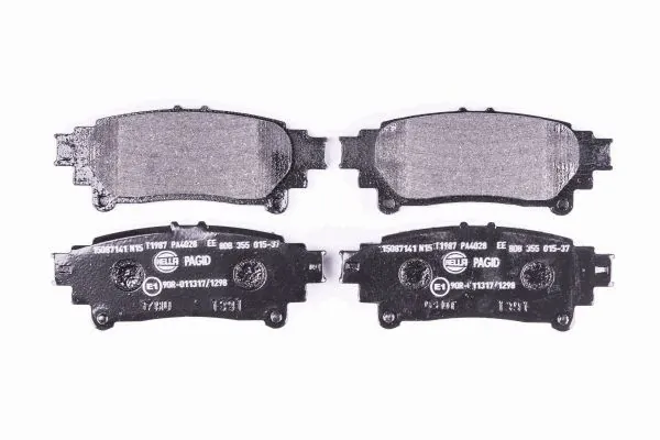 Задние тормозные колодки 8DB355015371 HELLA